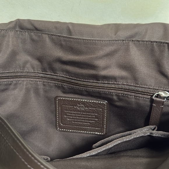 COACH HERITAGE WEB LEATHER
MESSENGER F70556 - Picture 5 of 8